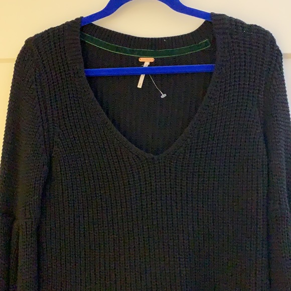 Free People NWOT Damsel Pullover Sweater - Picture 6 of 11